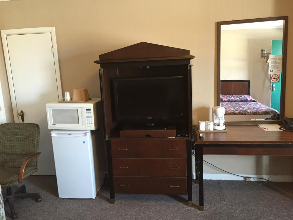 Shamrock Motel Midland Luaran gambar