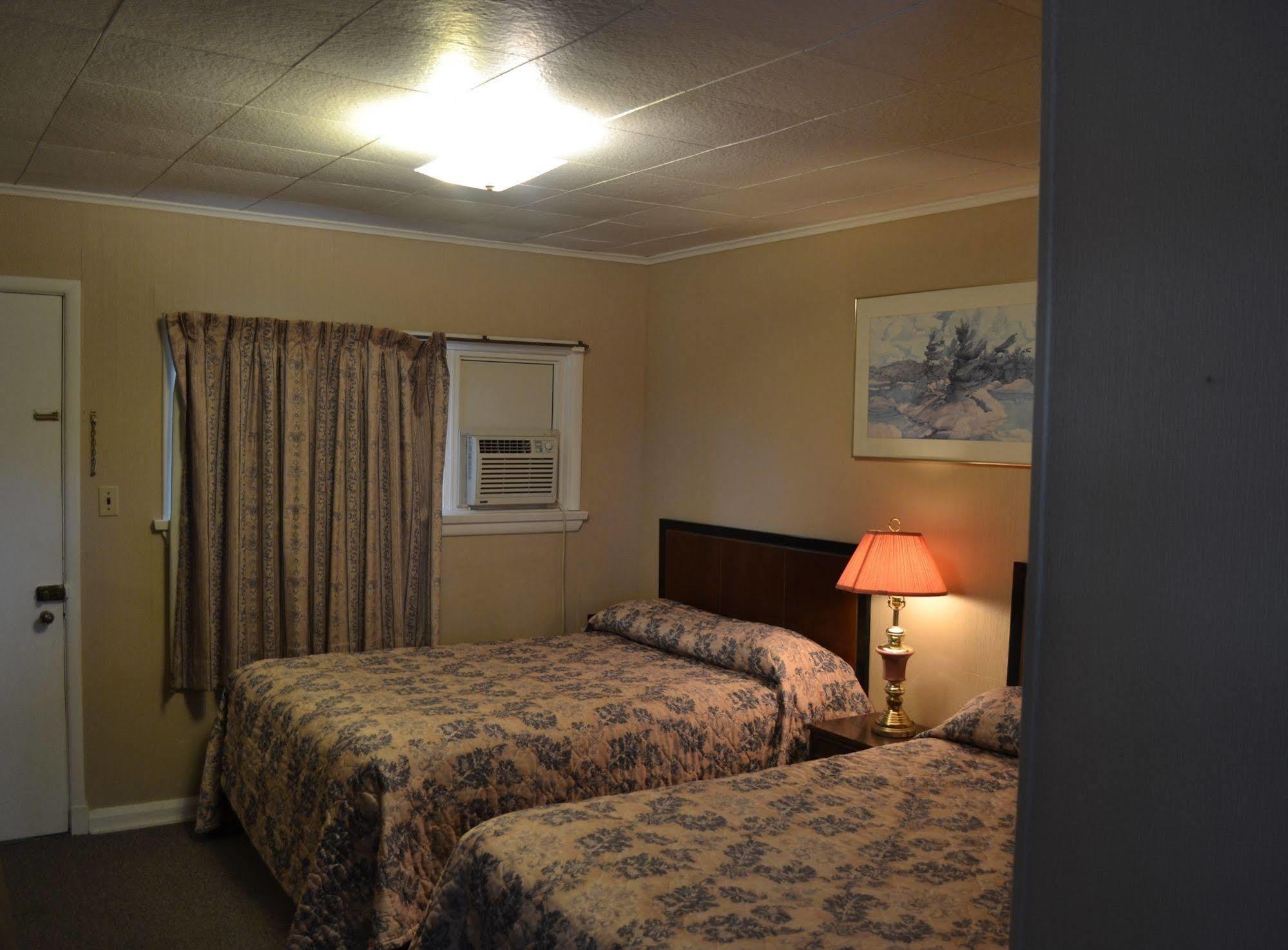 Shamrock Motel Midland Luaran gambar